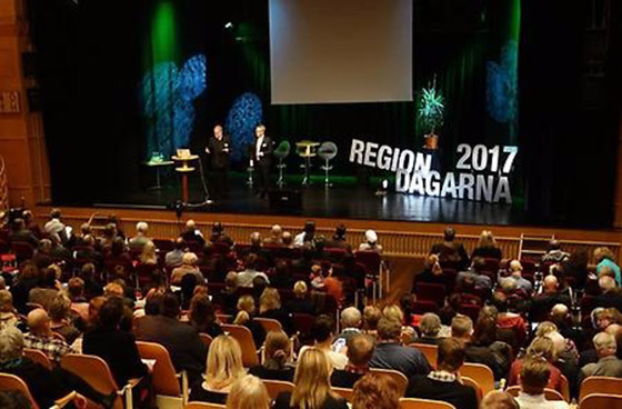 Regionrådet Robert Uitto (S) och landshövding Jöran Hägglund hälsade välkomna.