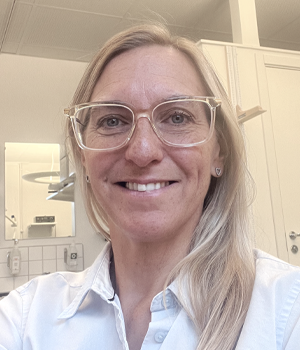 Porträttbild av en kvinna.